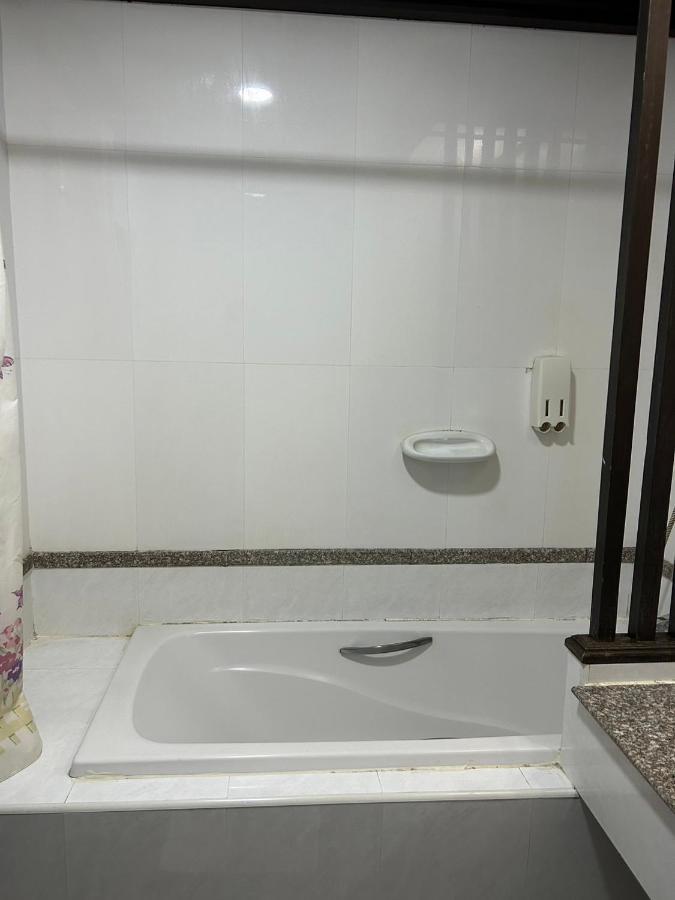 Grand Phranakhon Hotel Phra Nakhon Si Ayutthaya Dış mekan fotoğraf